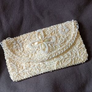 Elegant Cream Beaded Clutch